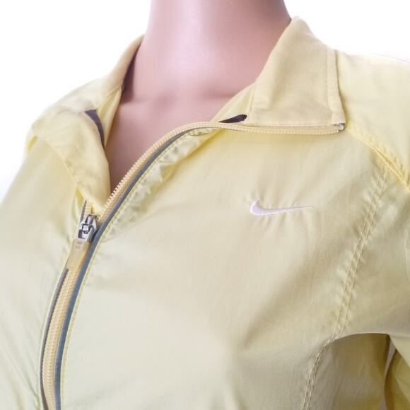 Nike | Zip Up Yellow Windbreaker With Mesh Inlays and Pockets - Picture 3 of 7